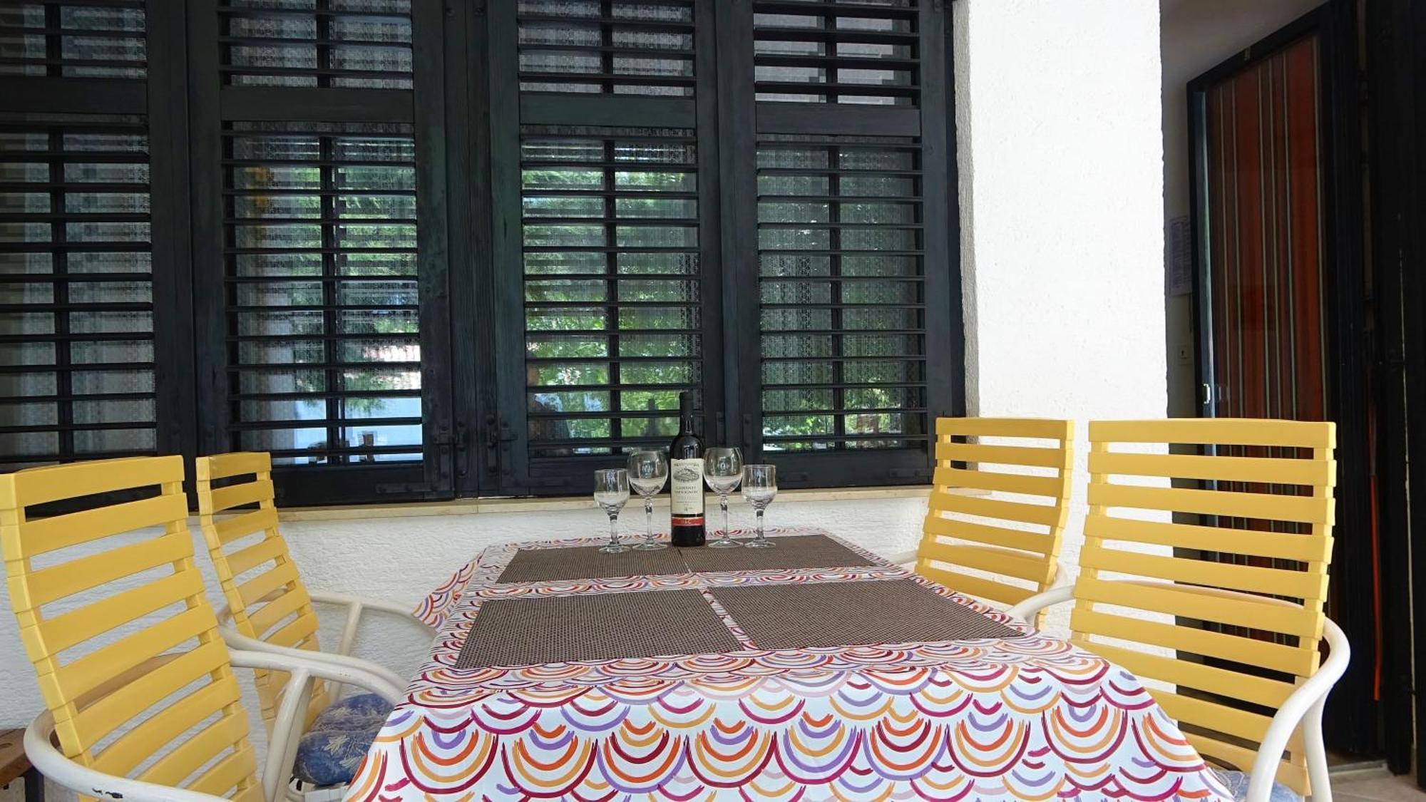 35 Meters From Sea Apartment Keser And House Karlobag Exterior photo
