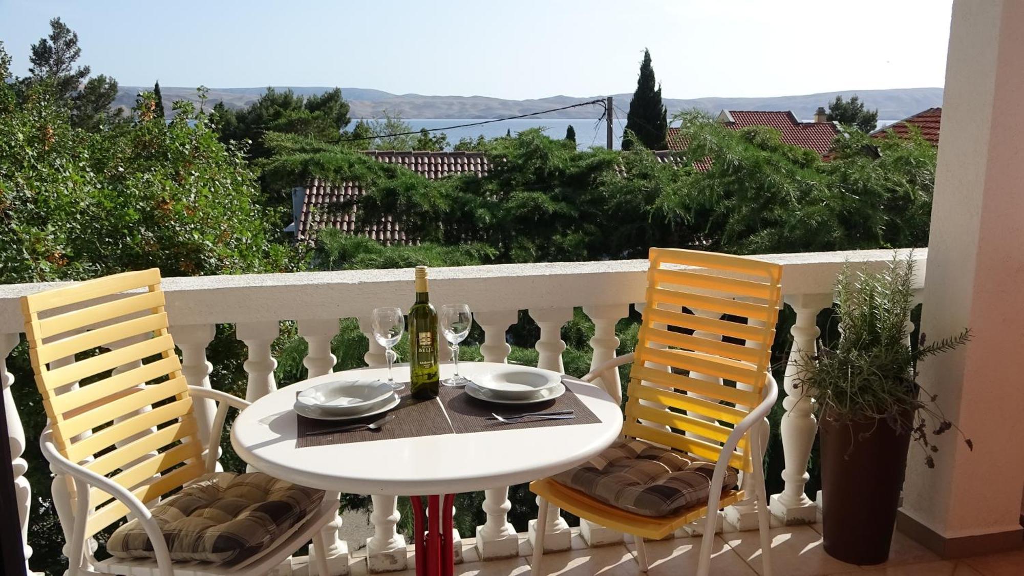 35 Meters From Sea Apartment Keser And House Karlobag Exterior photo